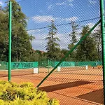 Dixon & Wellness Hotel 4*