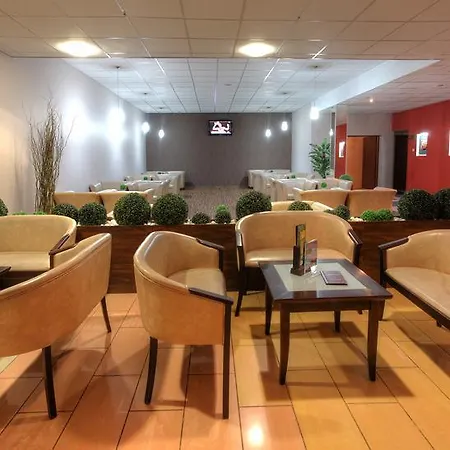 Dixon & Wellness 4* Banská Bystrica