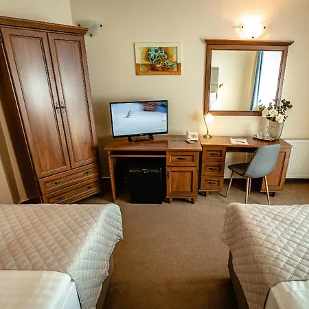 Dixon & Wellness Hotel Banska Bystrica