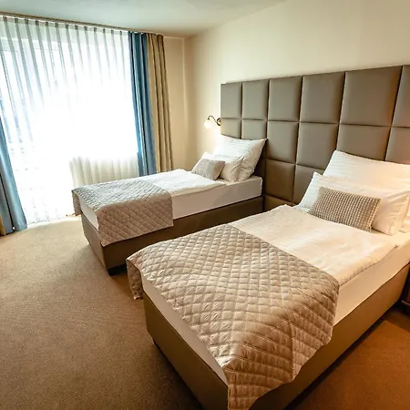 Hotell Dixon 4*