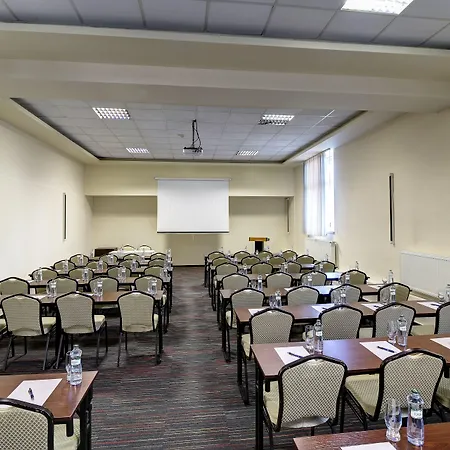 Dixon & Wellness 4* Banska Bystrica