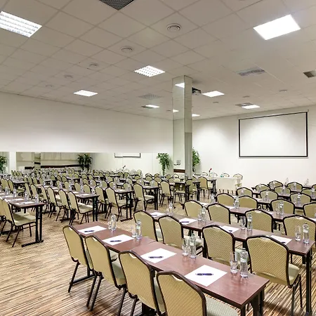 Dixon & Wellness 4*