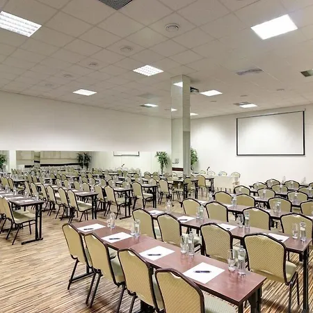 Dixon & Wellness 4*